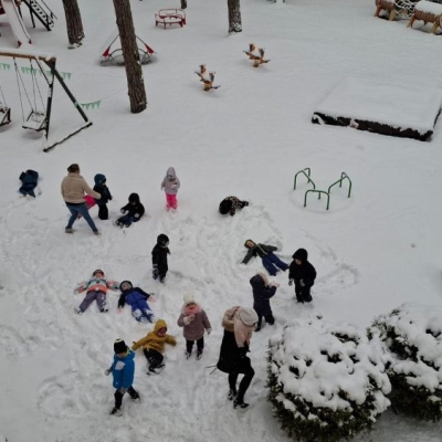 Biała frajda - najlepsze zabawy zimą _1